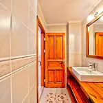 Noa Amazing Sea View Villa *