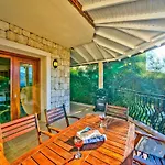 Noa Amazing Sea View Villa *